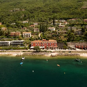 appartamenti-menapace-torri-del-benaco.hotelinveneto.com/